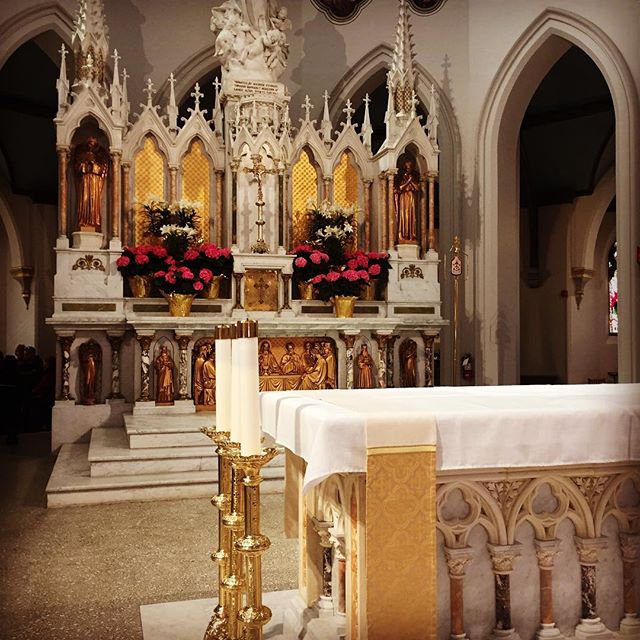 Fun facts about the Basilica: 4 people are buried in the basement, the founders of the church; when they renovated in 2014 they created an "overflow confessional"; the towers were added almost 4 decades after the church was built; and, until recently, they were slowly moving away from the main building until they were reinforced.